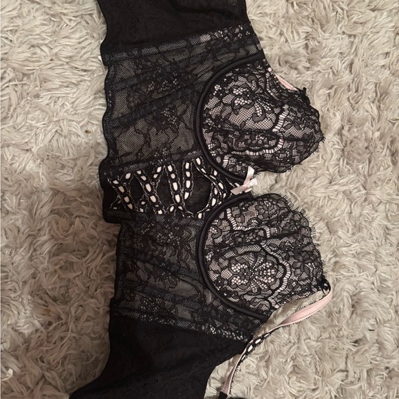 Elegant Black Lace Women's Intimate - Picture 1 of 3